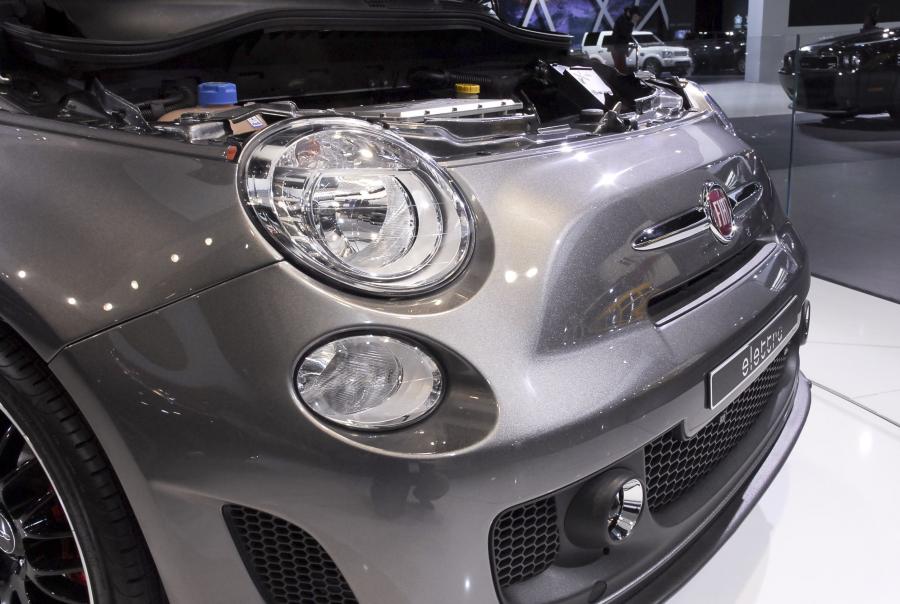  Fiat 500 BEV 2010 года  (фото 14 из 26)